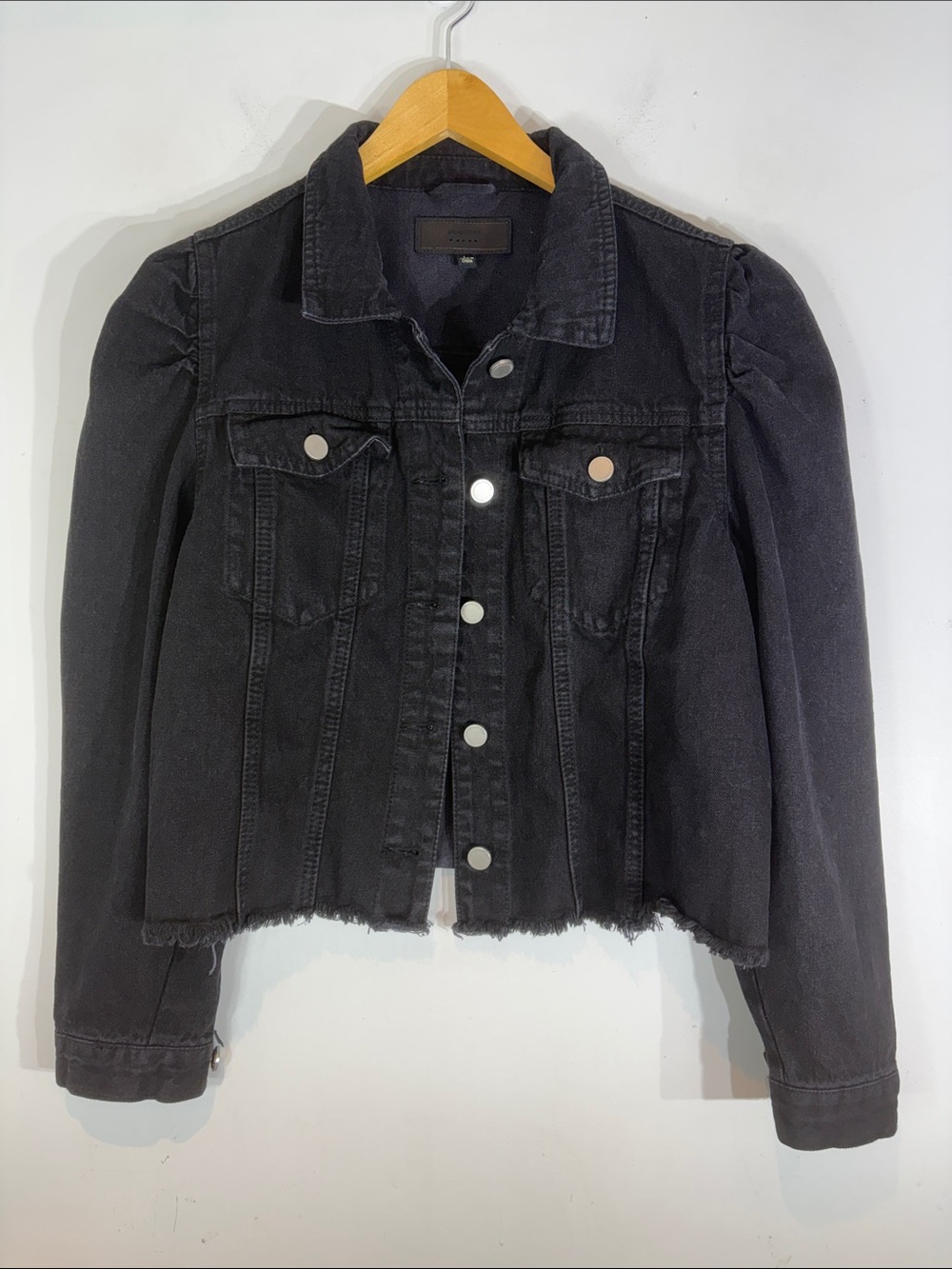 Blank NYC Black Denim Jacket Puff Sleeve Cropped Raw Hem Button Front Size large